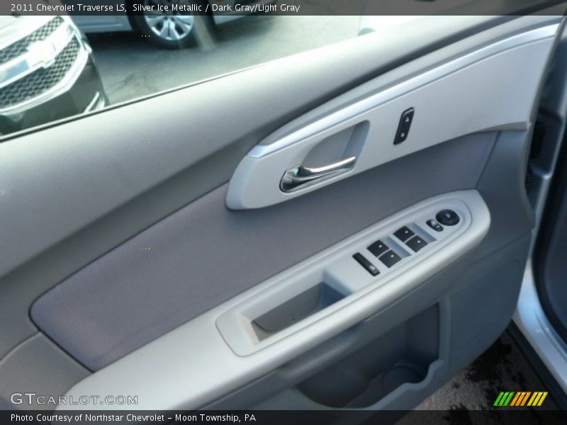 Silver Ice Metallic / Dark Gray/Light Gray 2011 Chevrolet Traverse LS