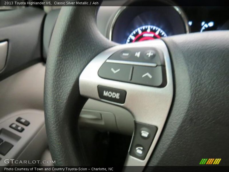 Classic Silver Metallic / Ash 2013 Toyota Highlander V6