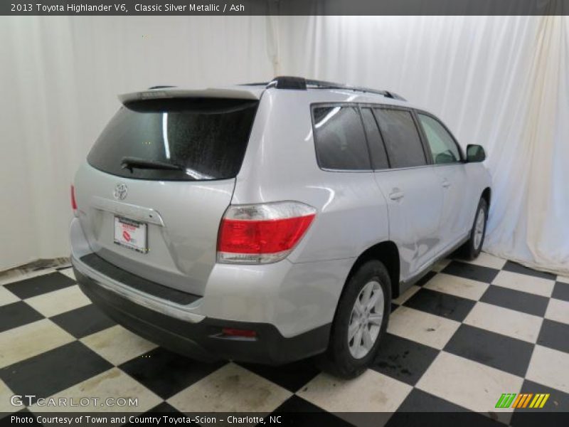 Classic Silver Metallic / Ash 2013 Toyota Highlander V6