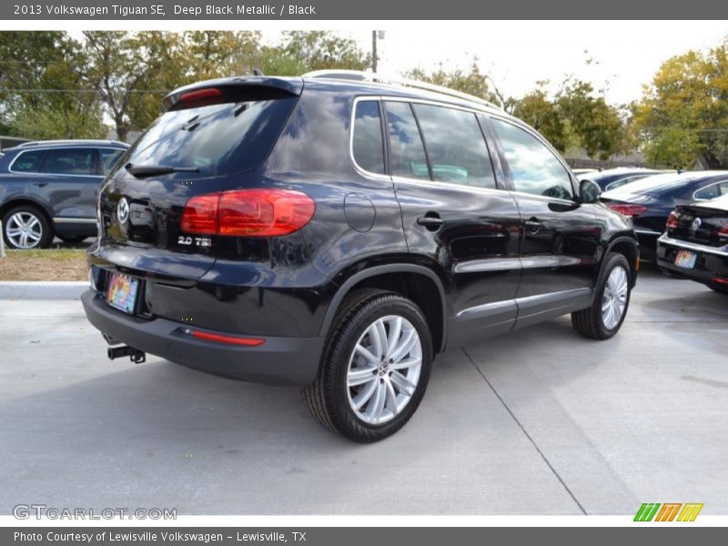 Deep Black Metallic / Black 2013 Volkswagen Tiguan SE