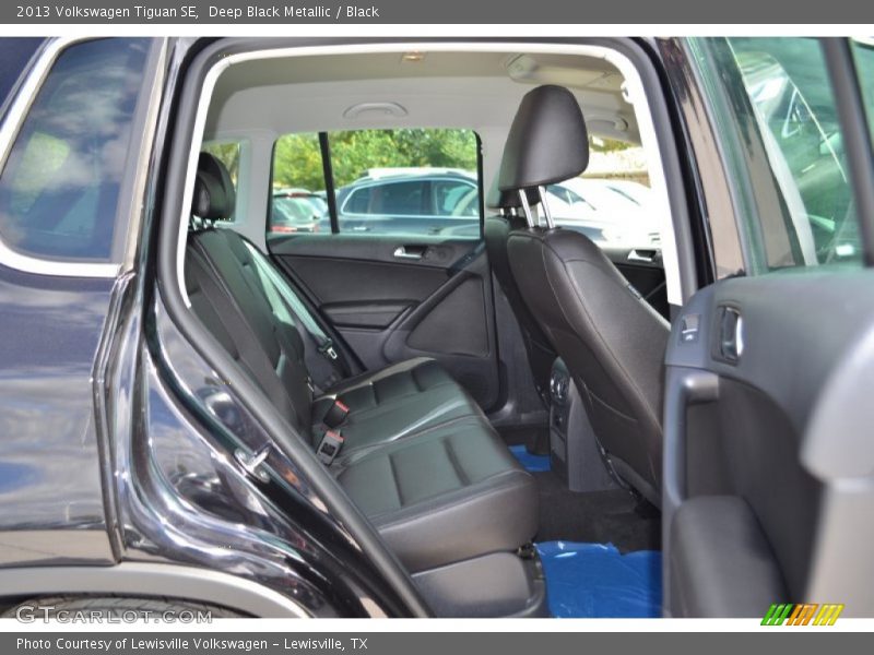 Deep Black Metallic / Black 2013 Volkswagen Tiguan SE