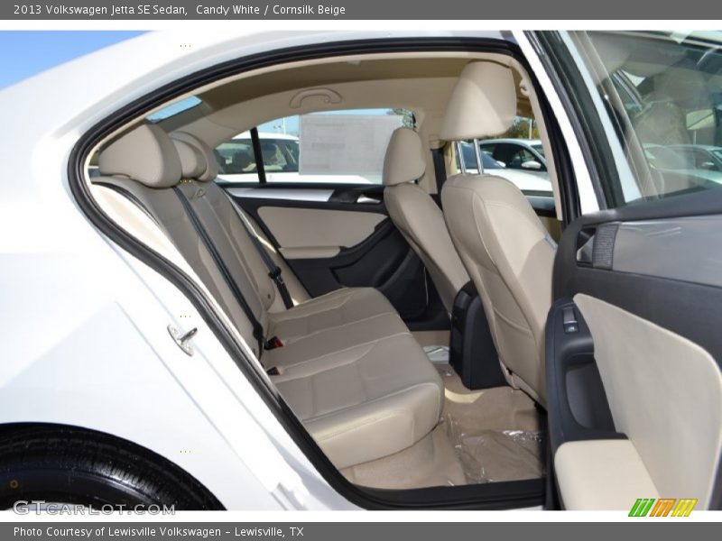 Candy White / Cornsilk Beige 2013 Volkswagen Jetta SE Sedan