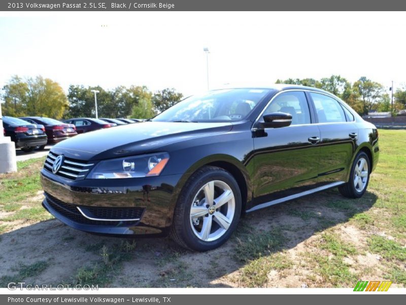 Black / Cornsilk Beige 2013 Volkswagen Passat 2.5L SE