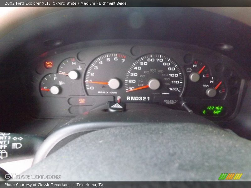 Oxford White / Medium Parchment Beige 2003 Ford Explorer XLT