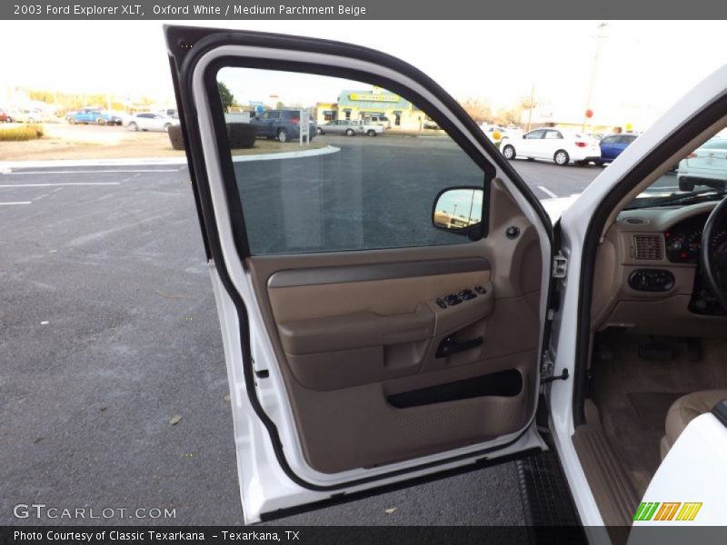 Oxford White / Medium Parchment Beige 2003 Ford Explorer XLT