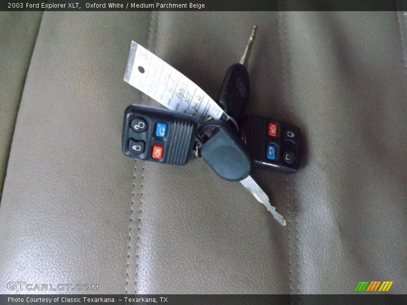 Oxford White / Medium Parchment Beige 2003 Ford Explorer XLT