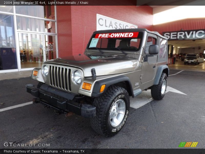 Light Khaki Metallic / Khaki 2004 Jeep Wrangler SE 4x4