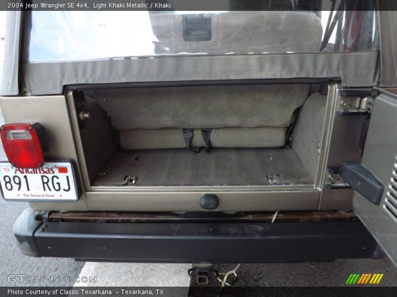 Light Khaki Metallic / Khaki 2004 Jeep Wrangler SE 4x4