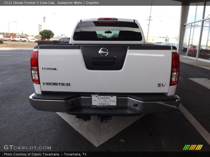 Avalanche White / Graphite 2012 Nissan Frontier S Crew Cab