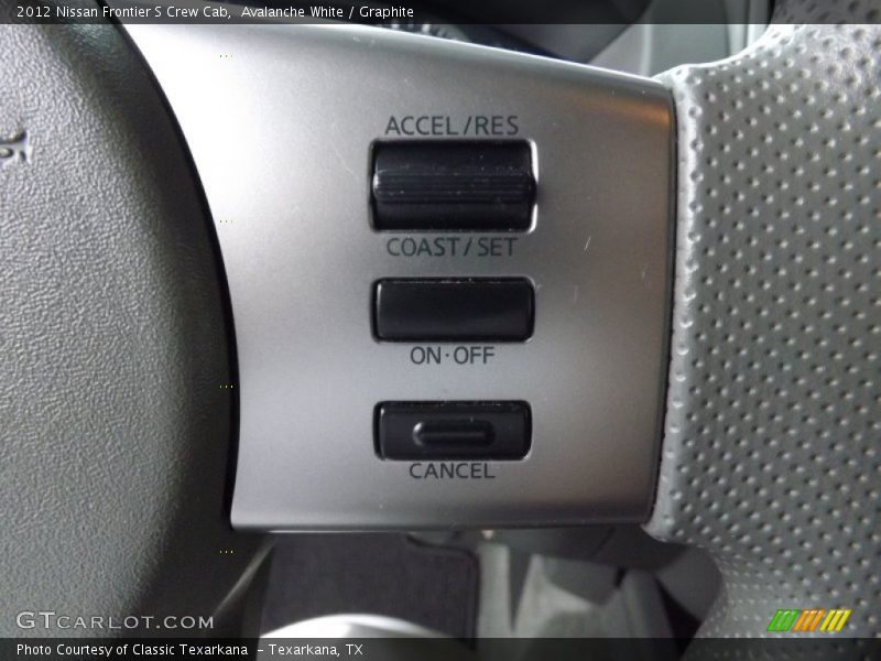 Avalanche White / Graphite 2012 Nissan Frontier S Crew Cab