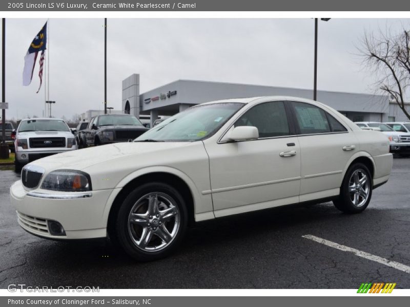 Ceramic White Pearlescent / Camel 2005 Lincoln LS V6 Luxury