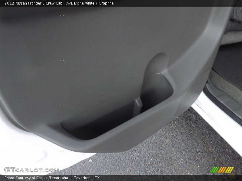 Avalanche White / Graphite 2012 Nissan Frontier S Crew Cab