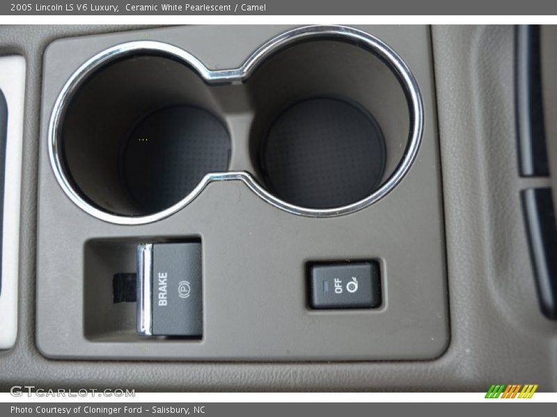Ceramic White Pearlescent / Camel 2005 Lincoln LS V6 Luxury