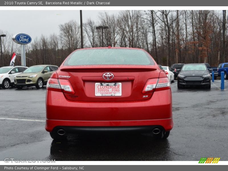 Barcelona Red Metallic / Dark Charcoal 2010 Toyota Camry SE