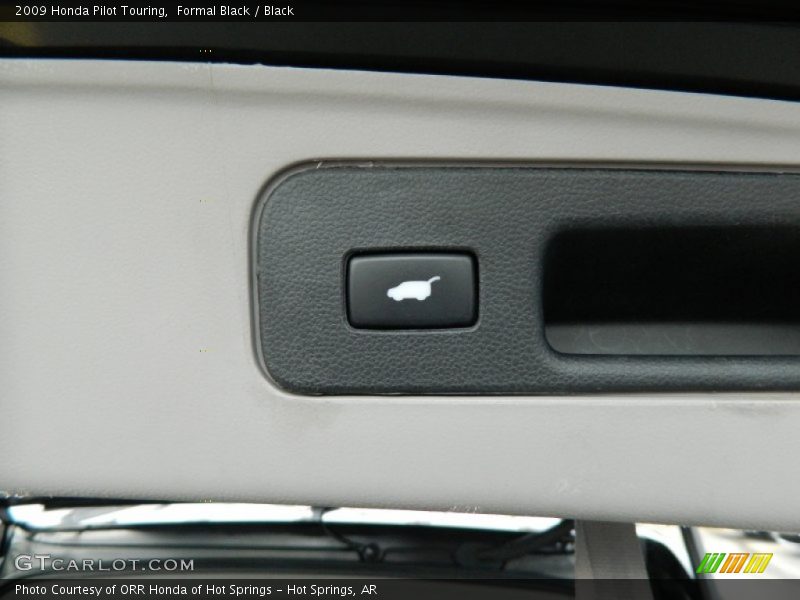 Formal Black / Black 2009 Honda Pilot Touring