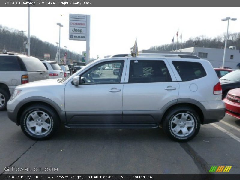 Bright Silver / Black 2009 Kia Borrego LX V6 4x4