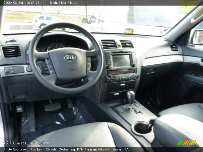 Bright Silver / Black 2009 Kia Borrego LX V6 4x4