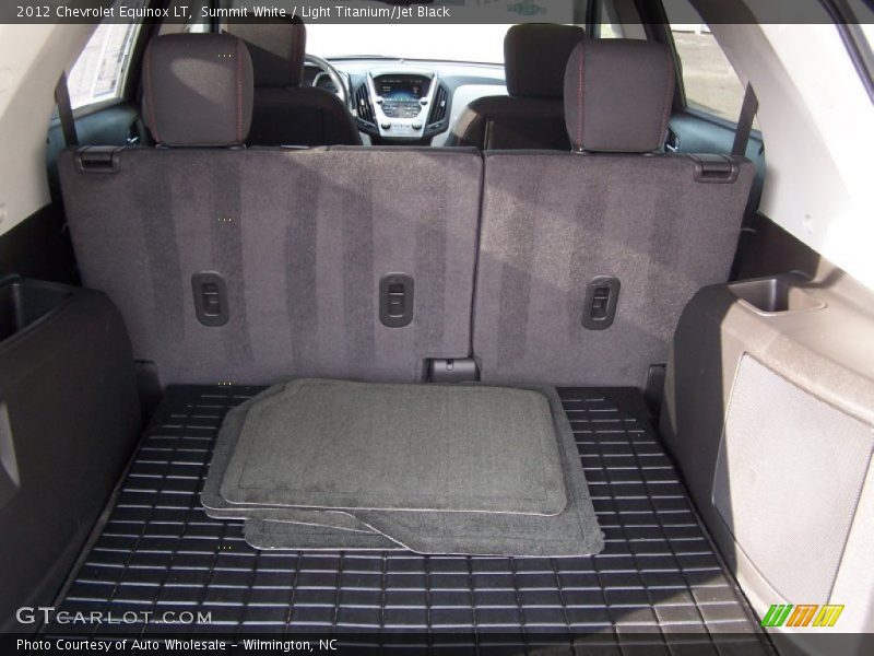Summit White / Light Titanium/Jet Black 2012 Chevrolet Equinox LT