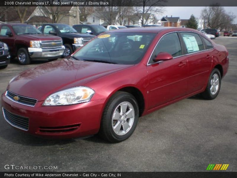 Front 3/4 View of 2008 Impala LT