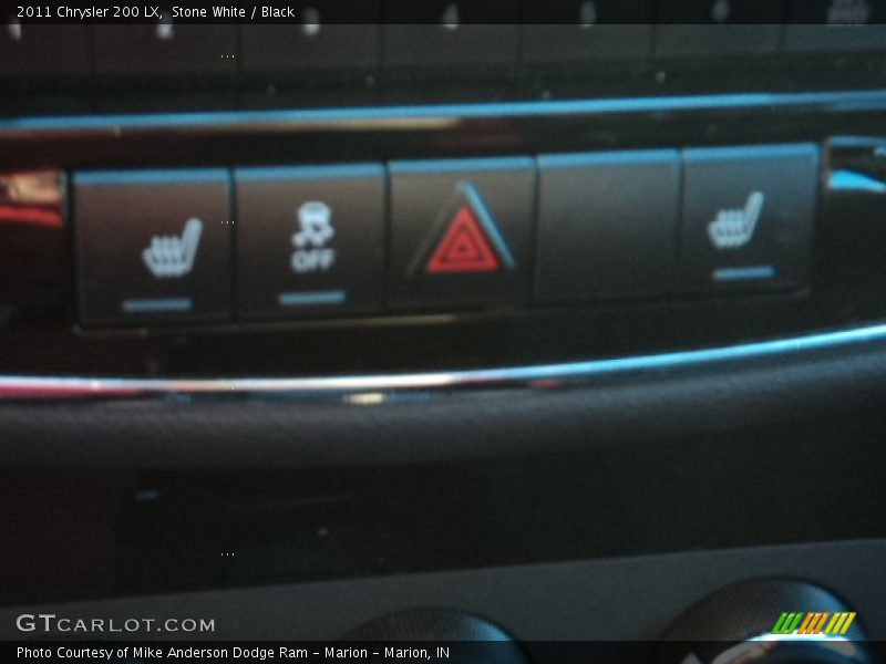 Stone White / Black 2011 Chrysler 200 LX