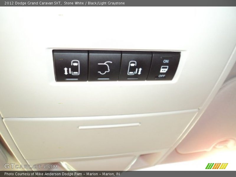 Stone White / Black/Light Graystone 2012 Dodge Grand Caravan SXT