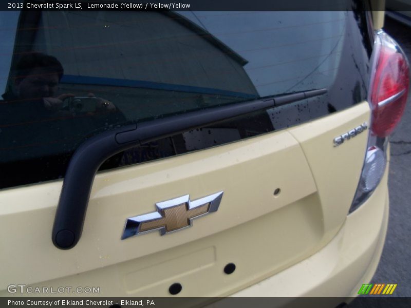 Lemonade (Yellow) / Yellow/Yellow 2013 Chevrolet Spark LS