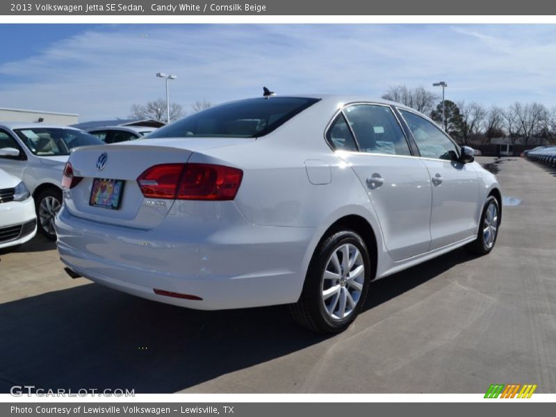 Candy White / Cornsilk Beige 2013 Volkswagen Jetta SE Sedan