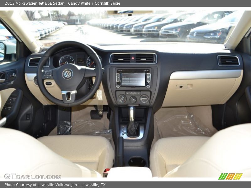 Candy White / Cornsilk Beige 2013 Volkswagen Jetta SE Sedan