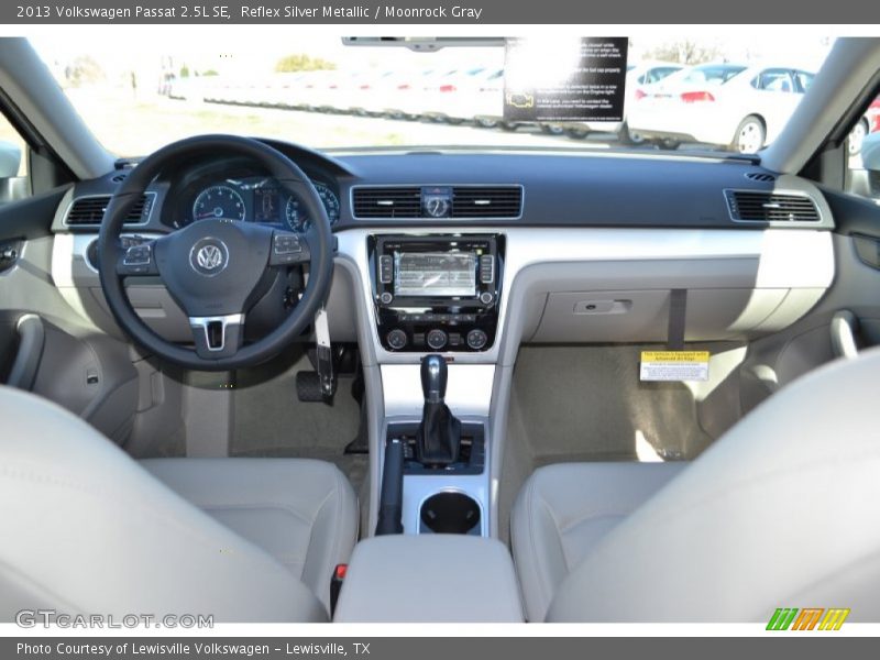 Reflex Silver Metallic / Moonrock Gray 2013 Volkswagen Passat 2.5L SE