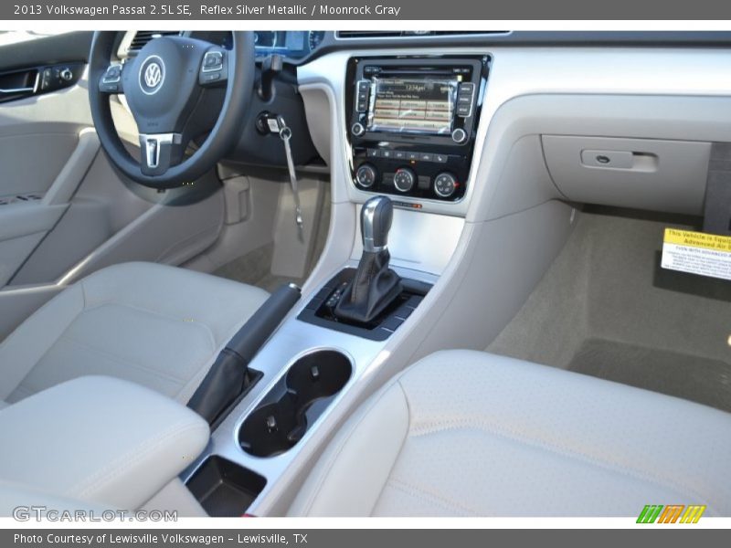 Reflex Silver Metallic / Moonrock Gray 2013 Volkswagen Passat 2.5L SE