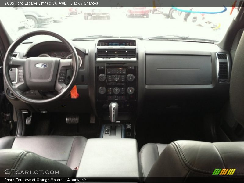 Black / Charcoal 2009 Ford Escape Limited V6 4WD