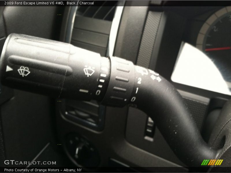 Black / Charcoal 2009 Ford Escape Limited V6 4WD