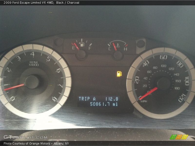 Black / Charcoal 2009 Ford Escape Limited V6 4WD