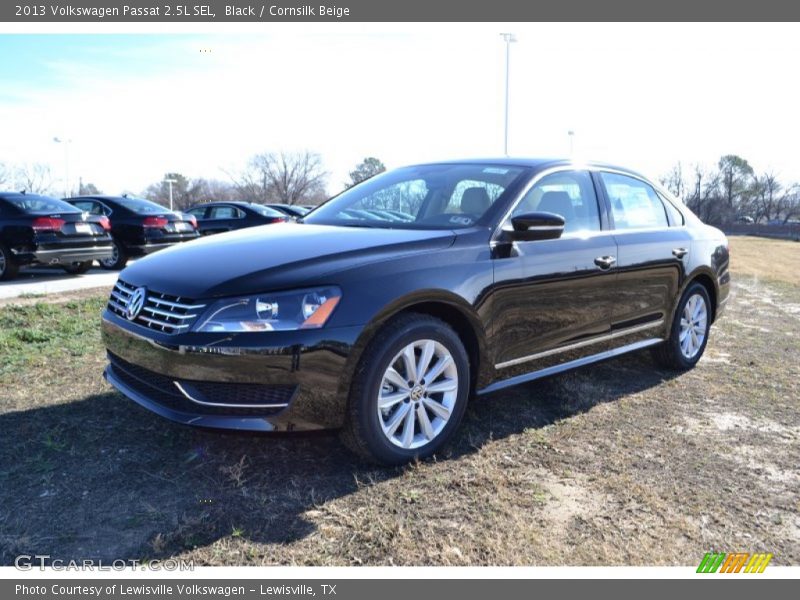 Black / Cornsilk Beige 2013 Volkswagen Passat 2.5L SEL