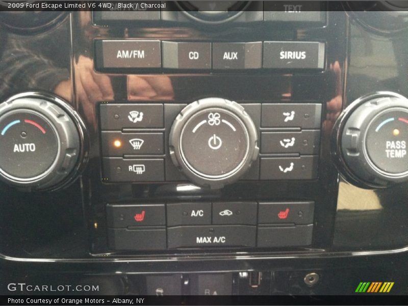 Black / Charcoal 2009 Ford Escape Limited V6 4WD