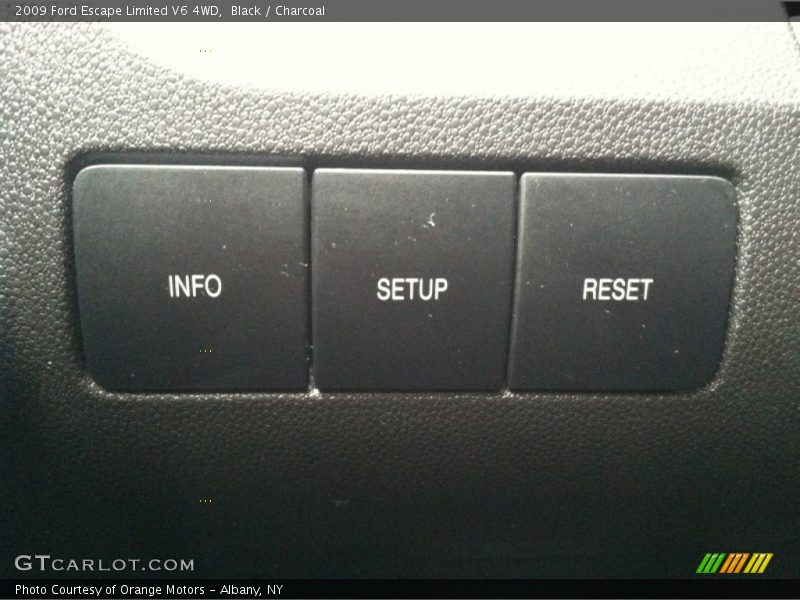Black / Charcoal 2009 Ford Escape Limited V6 4WD