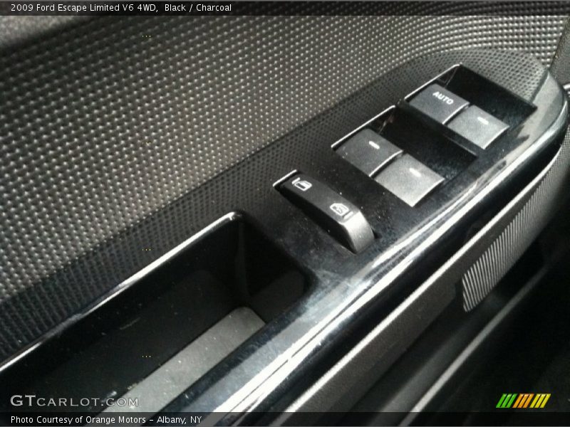 Black / Charcoal 2009 Ford Escape Limited V6 4WD
