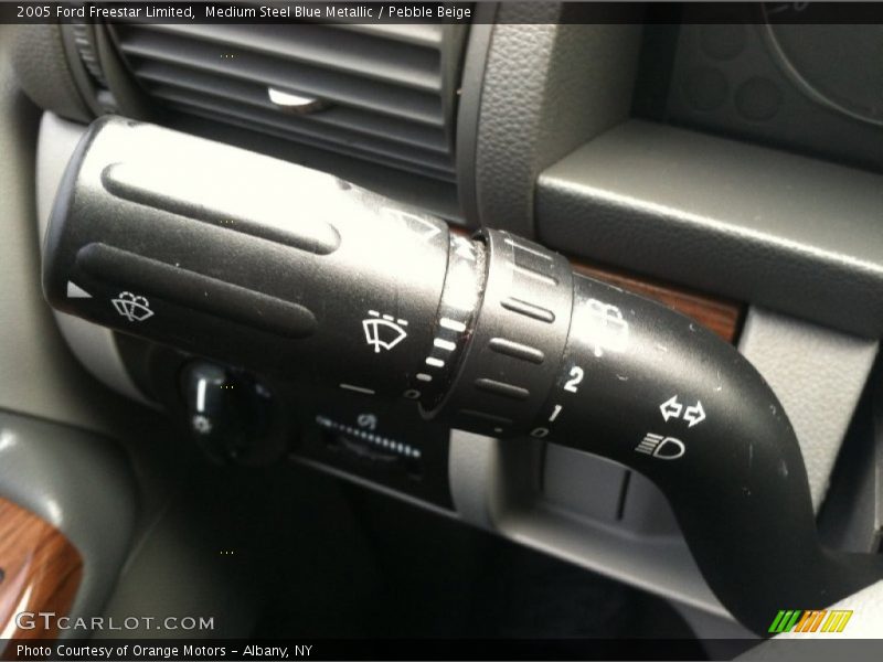 Medium Steel Blue Metallic / Pebble Beige 2005 Ford Freestar Limited