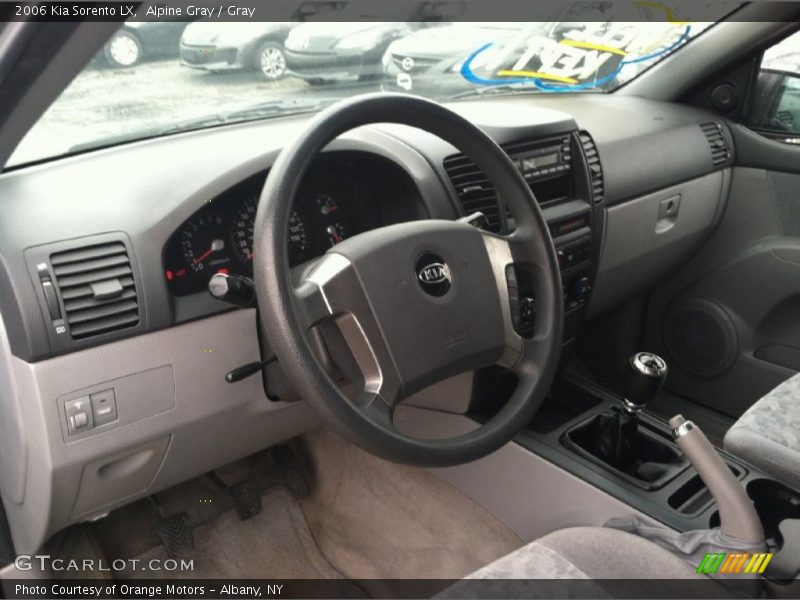 Alpine Gray / Gray 2006 Kia Sorento LX
