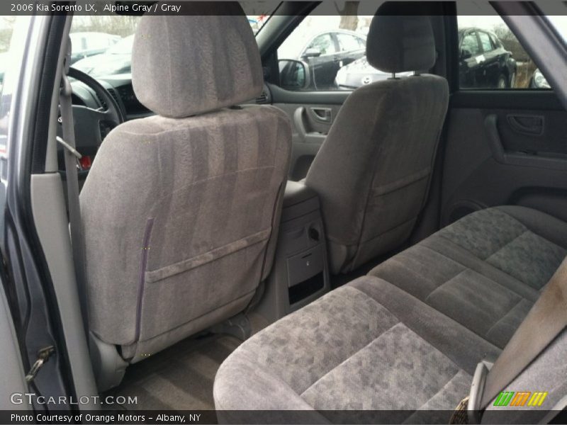 Alpine Gray / Gray 2006 Kia Sorento LX
