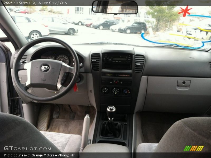Alpine Gray / Gray 2006 Kia Sorento LX