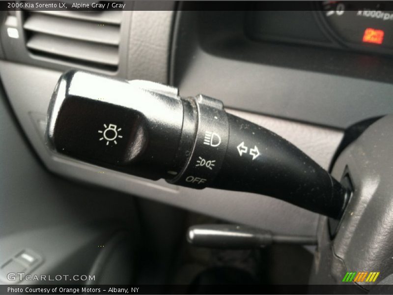 Alpine Gray / Gray 2006 Kia Sorento LX