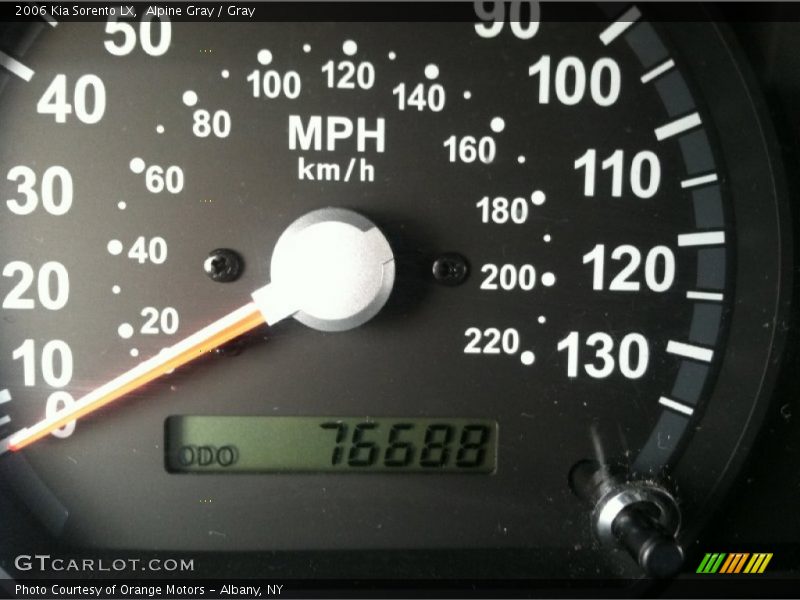 Alpine Gray / Gray 2006 Kia Sorento LX