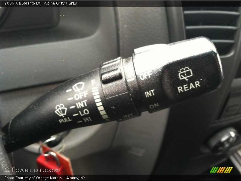 Alpine Gray / Gray 2006 Kia Sorento LX
