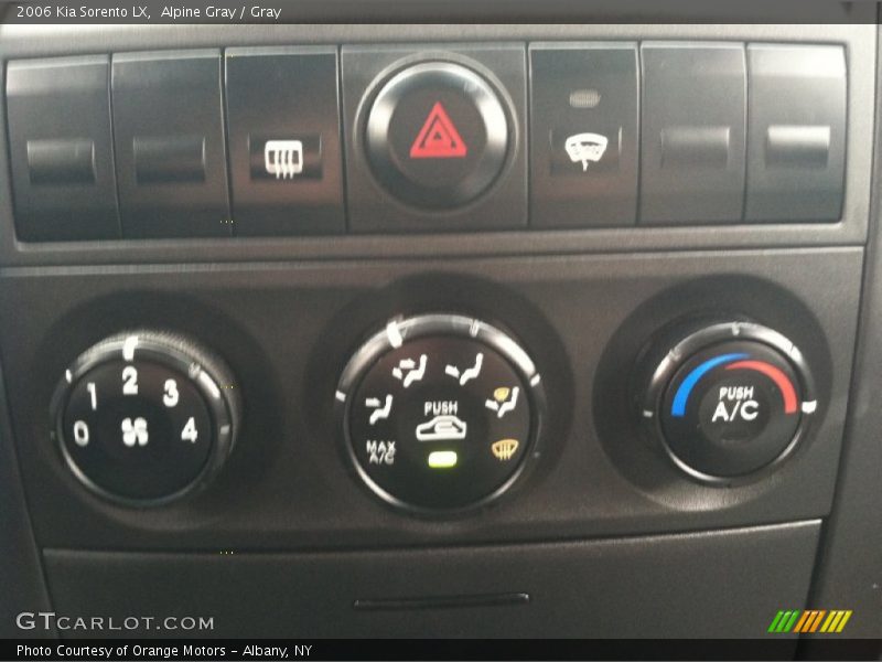 Alpine Gray / Gray 2006 Kia Sorento LX