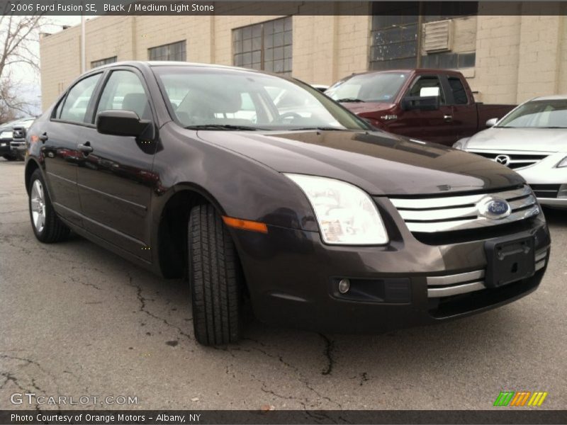 Black / Medium Light Stone 2006 Ford Fusion SE