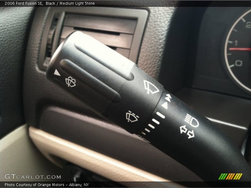 Controls of 2006 Fusion SE