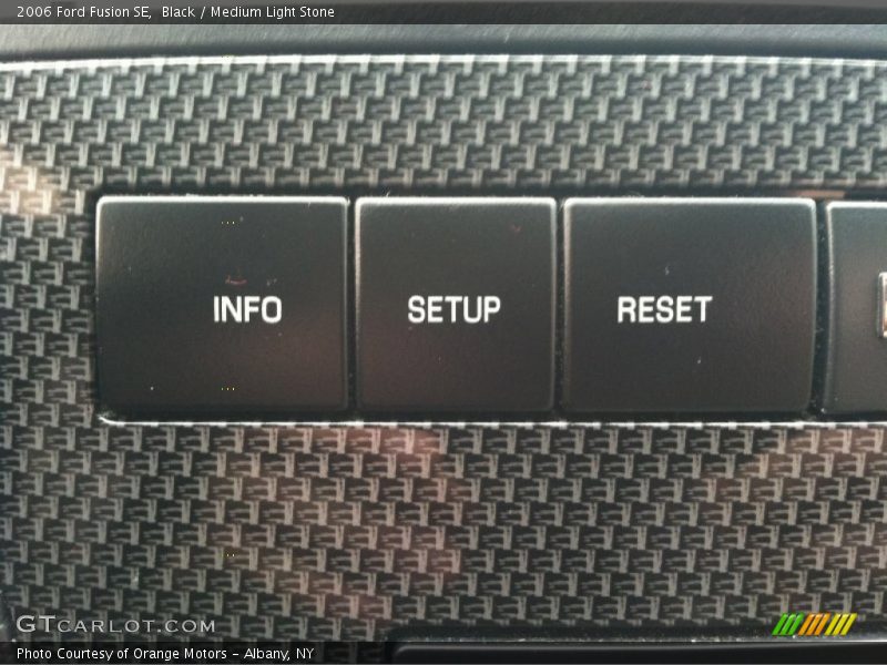 Controls of 2006 Fusion SE