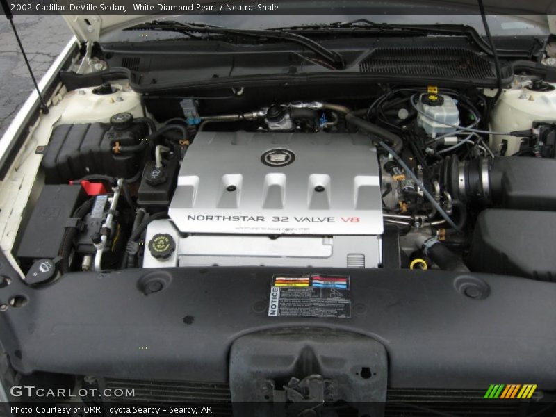 White Diamond Pearl / Neutral Shale 2002 Cadillac DeVille Sedan