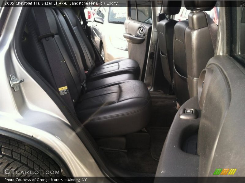 Sandstone Metallic / Ebony 2005 Chevrolet TrailBlazer LT 4x4